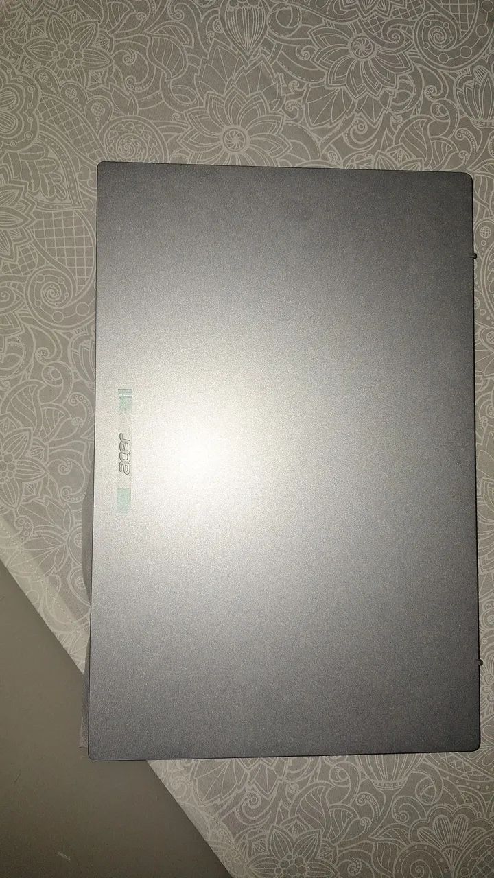 Vendo notebook  novo usando só uma vez 