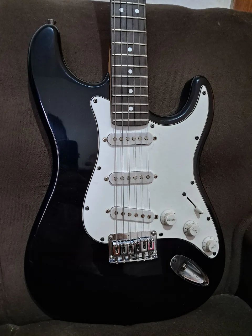 Fender Squier Debut 