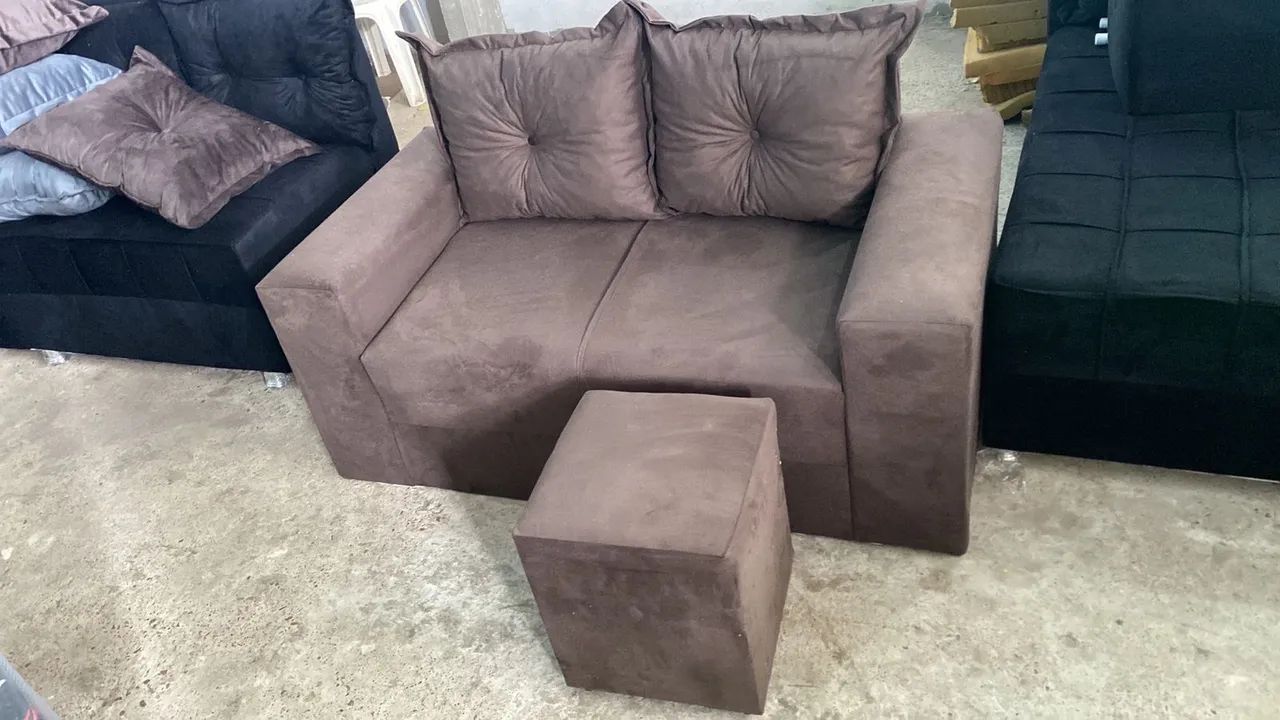 Sofá 2 Lugares e Puff (Entrega Grátis)