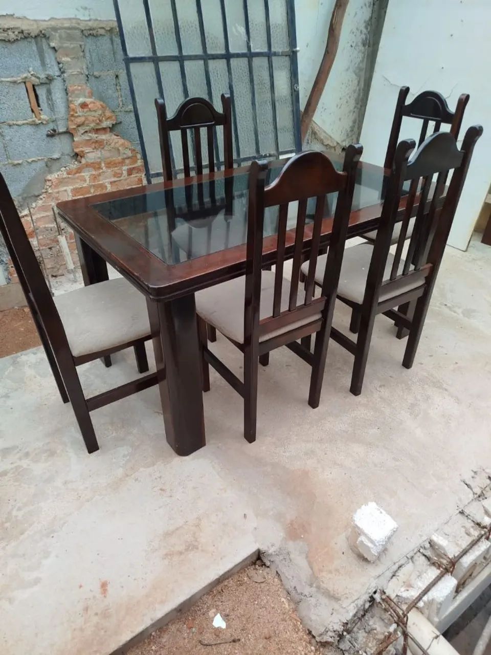 Mesa Jantar Madeira e Tampo de Vidro 5 Cadeiras - Foto 3