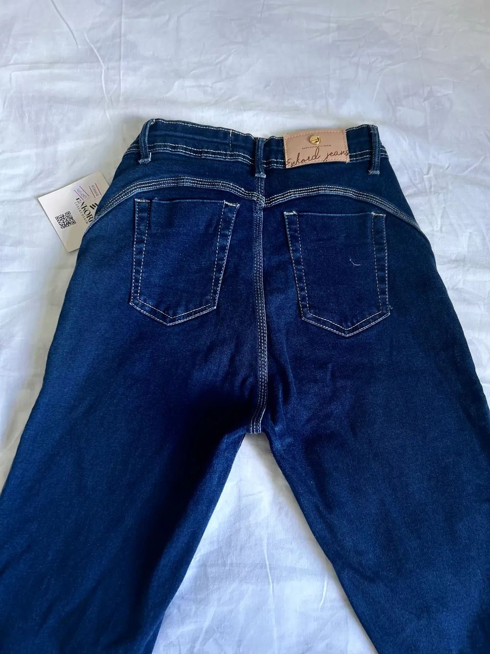 Calça jeans modelo feminina tam 44 - Foto 3