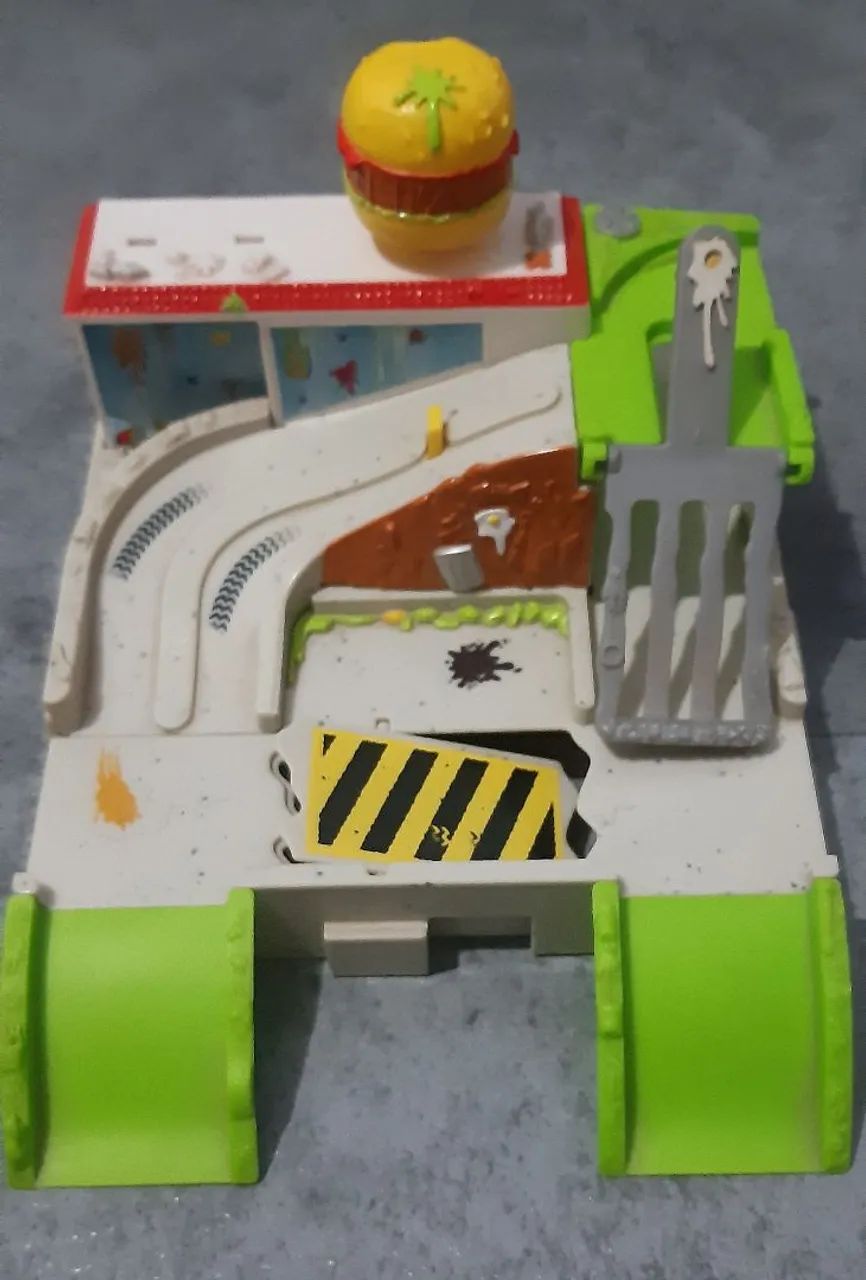 Pista Trash Wheels - Trash Burger