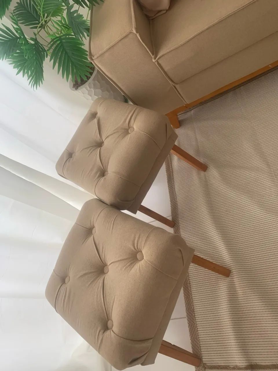 Sofá 1 mês de comprado , SEM USO acompanha duas poltronas  - Foto 2