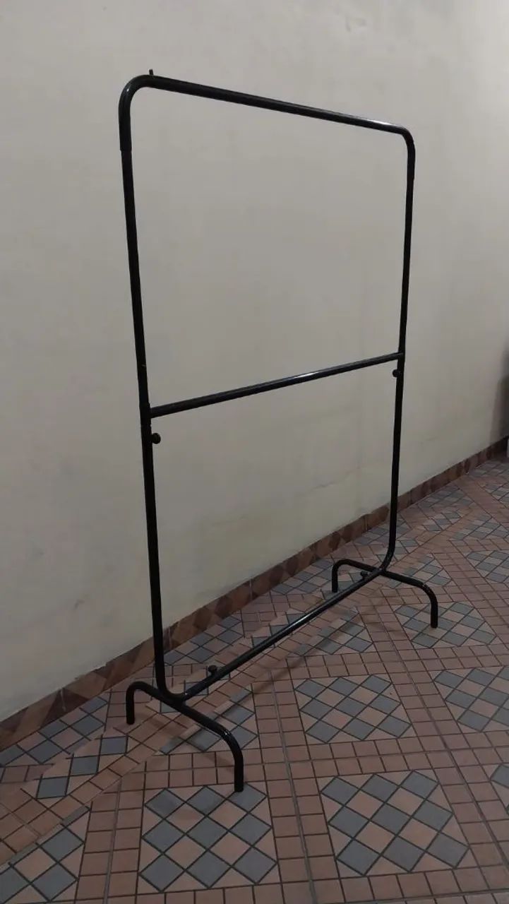 Araras de roupa - Foto 2