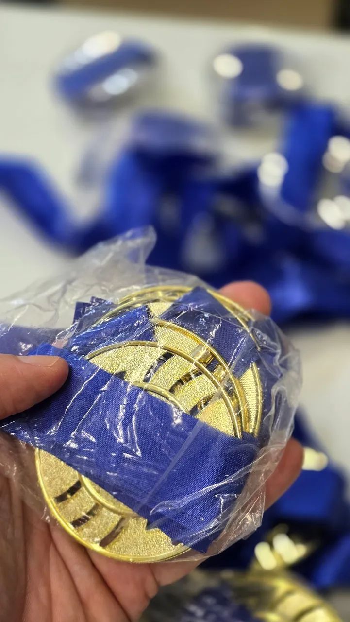 Troféus e medalhas - Foto 3