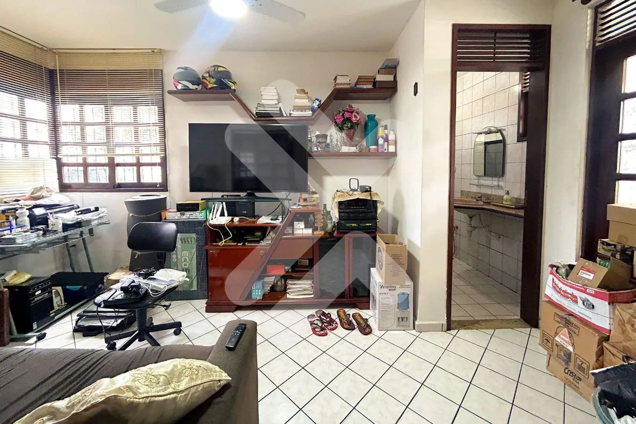 Casa Térrea com Localização Privilegiada em Capim Macio - Terreno 600m² - Foto 5