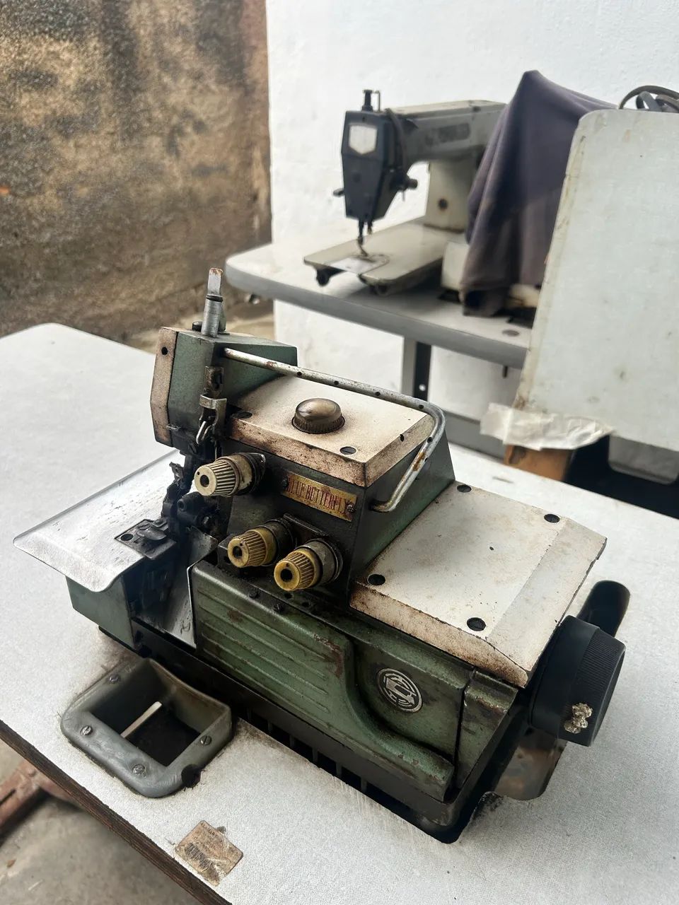 Máquina Overloque industrial  - Foto 3