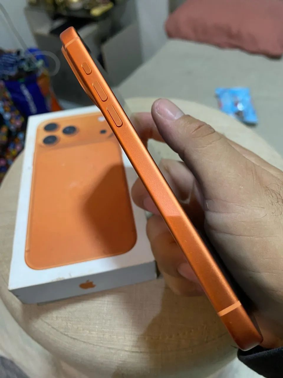 iPhone 17 pro Max orange  - Foto 3