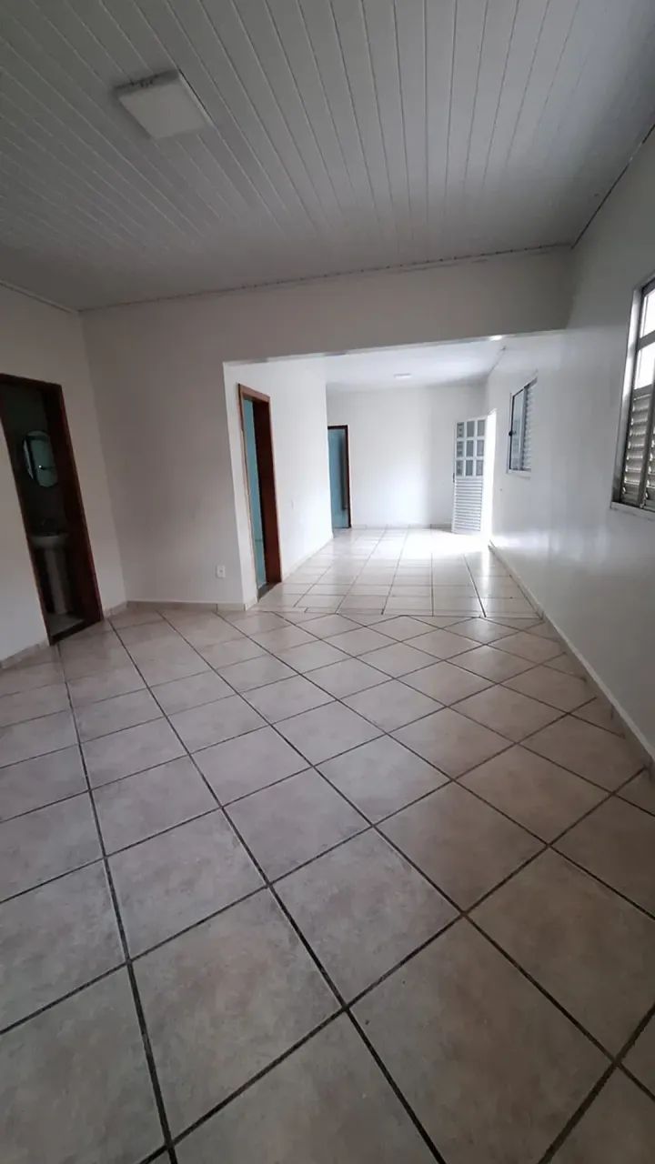 IMÓVEL COM POTENCIAL COMERCIAL - VENDO-COM-0027- REGIÃO CENTRAL PRIVILEGIADA - Foto 5