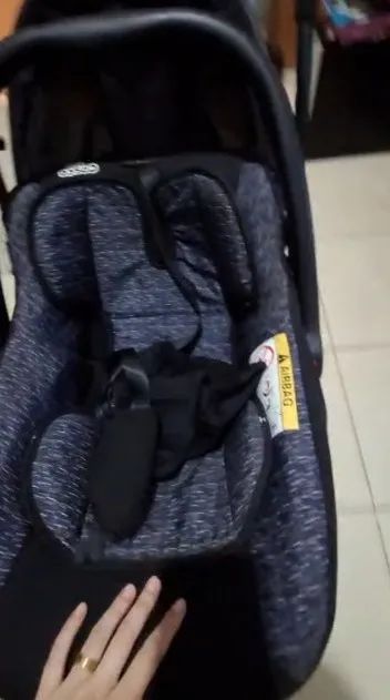 Carrinho de bebe e bebe conforto - Foto 2