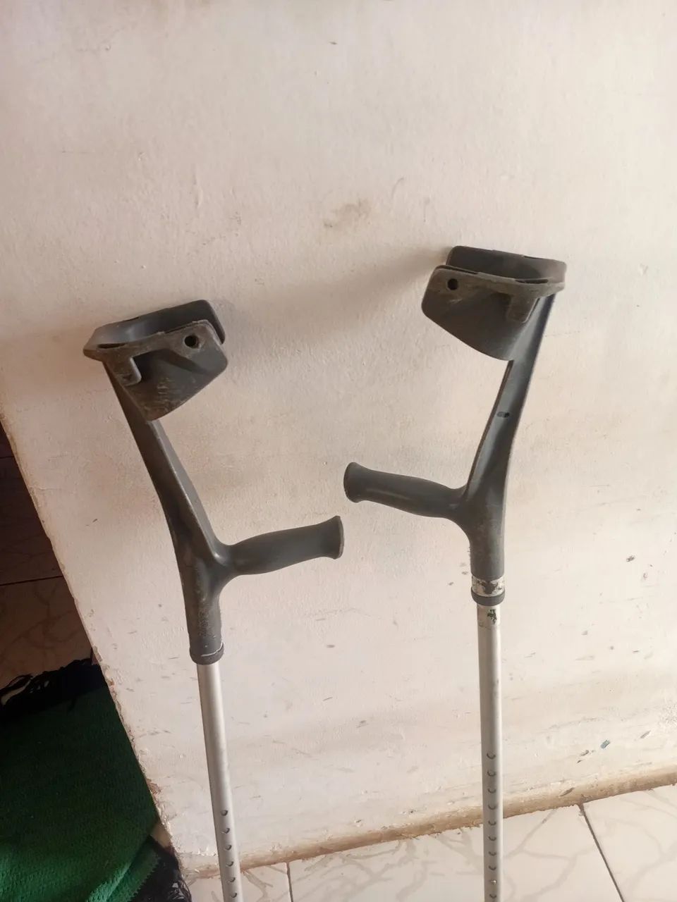 Muletas (PAR) - Foto 2