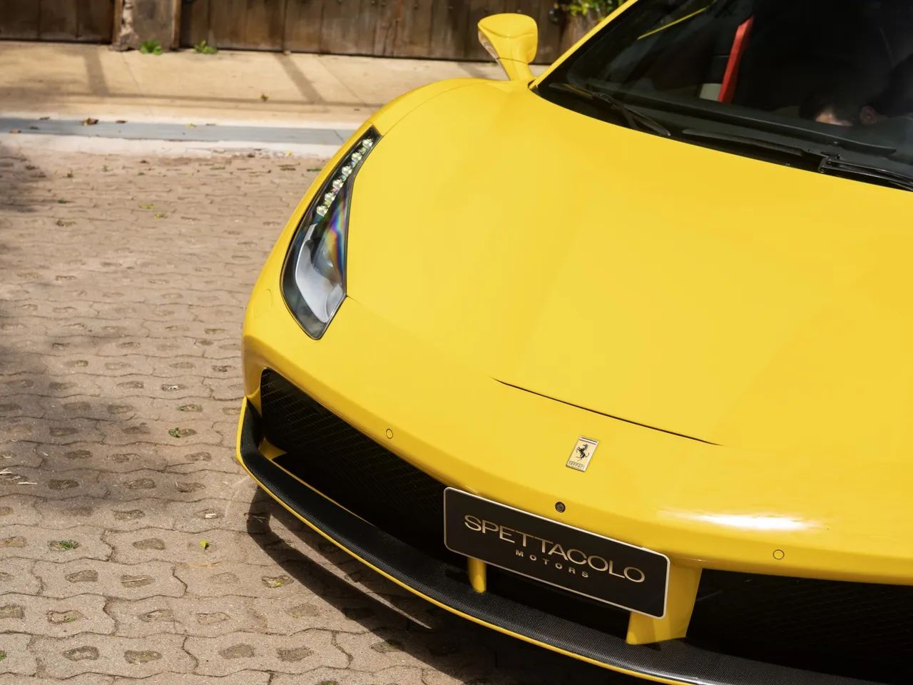 Ferrari 488 Spider 3.9 V8 670cv, foto 13 de 20