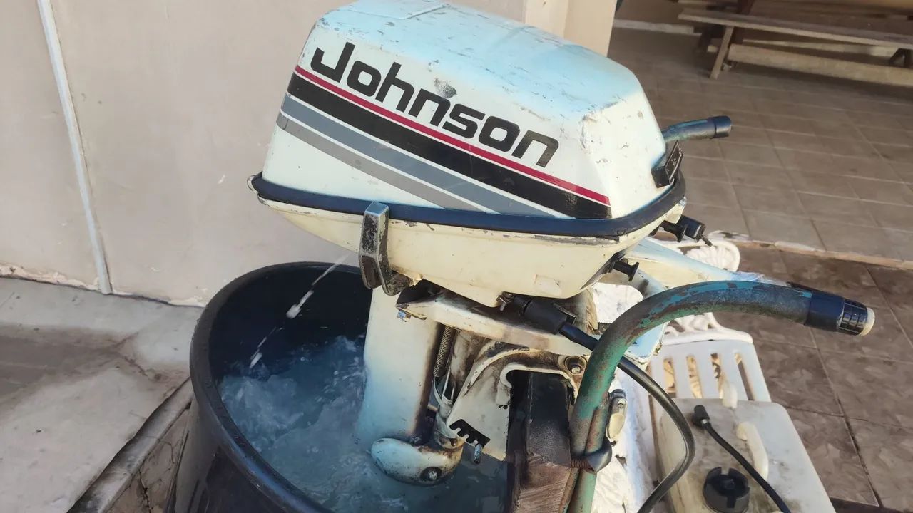 Motor Popa 6HP Johnson  - Foto 3