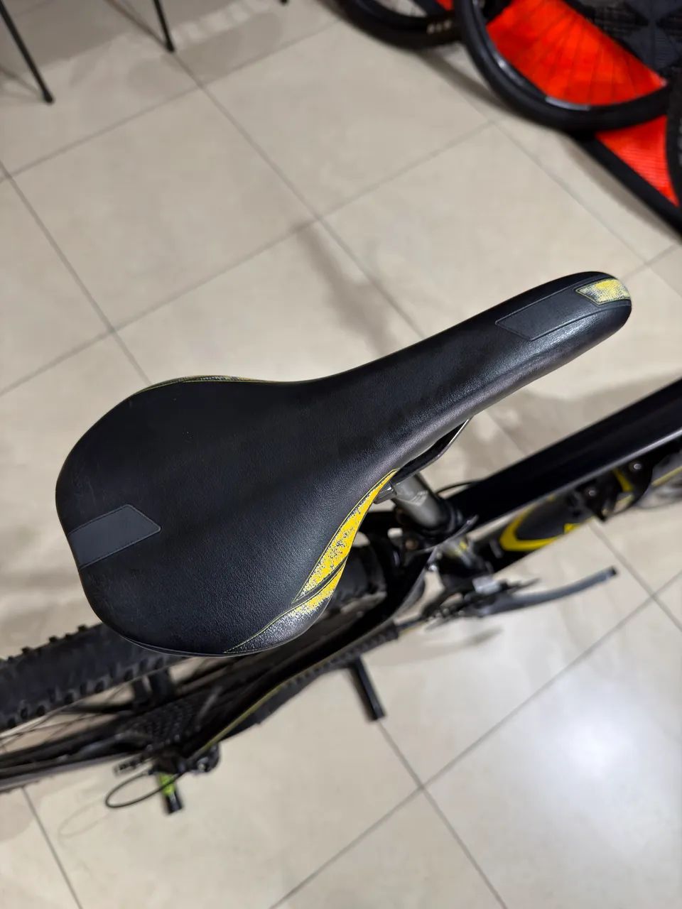 Bicicleta aro 29 Merida tamanho 17 27v - Foto 3