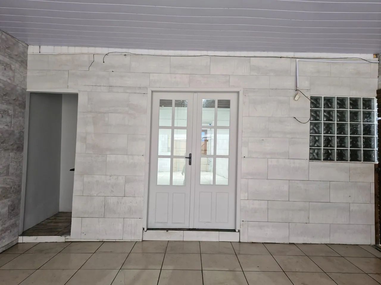 Aluga se kitinete para um casal com 1 filho