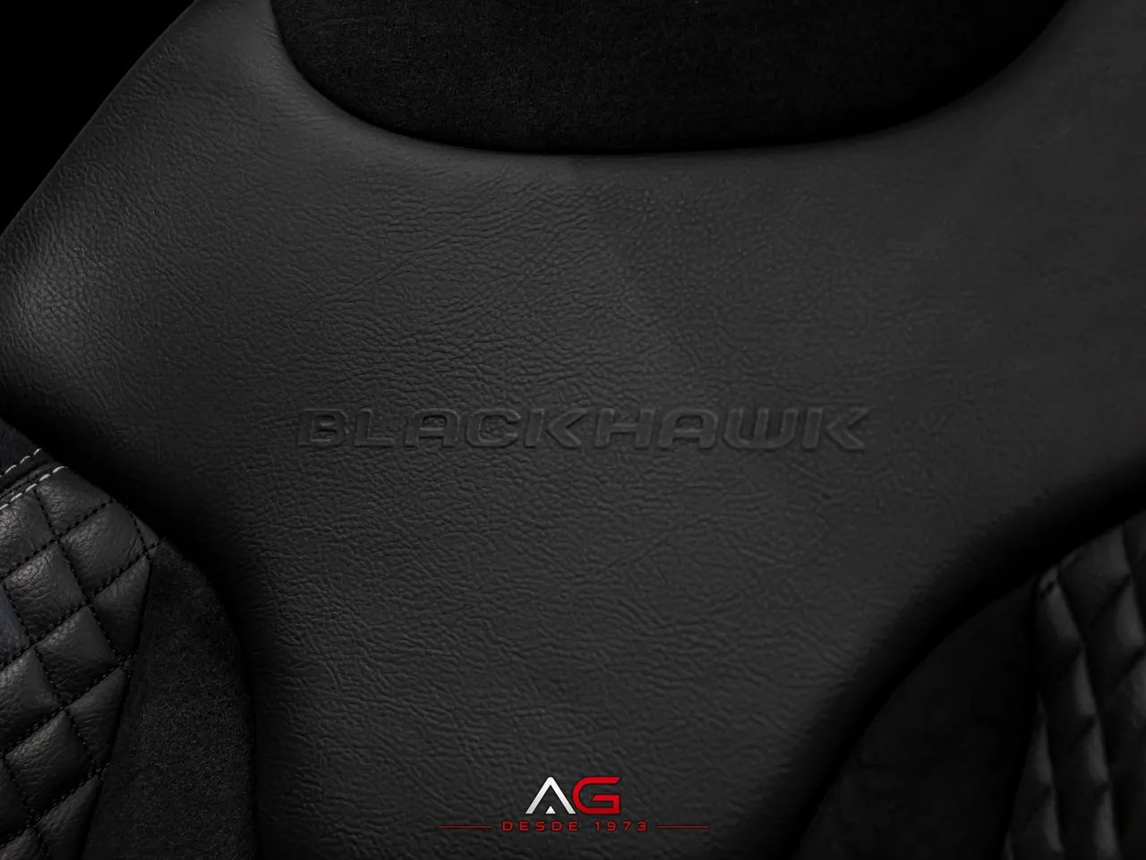 Jeep Commander Black Hurricane 2.0 4x4 TB Aut, foto 12 de 20