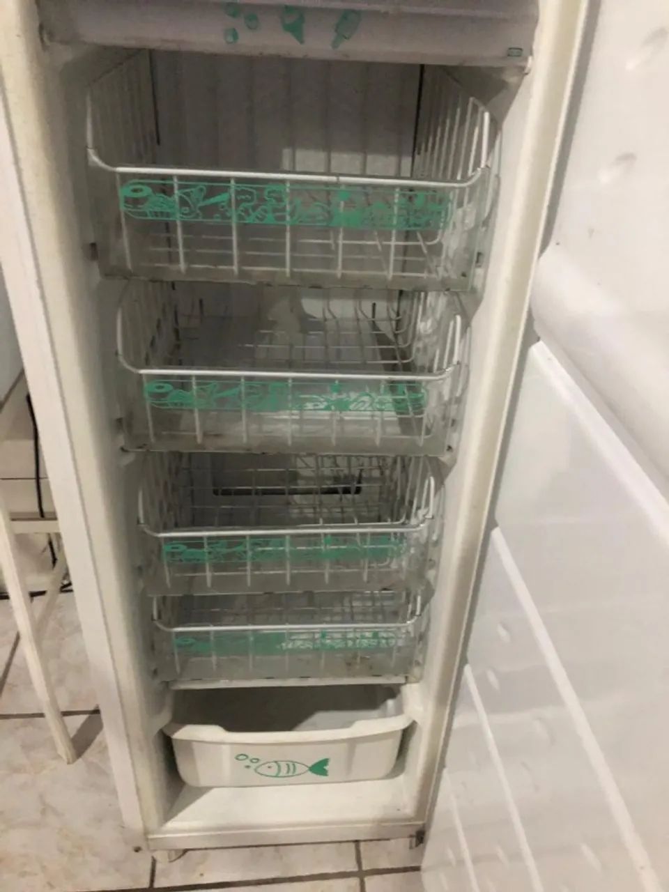 FREEZER VERTICAL CONSUL 110V  MODELO CVU20GB - Foto 2