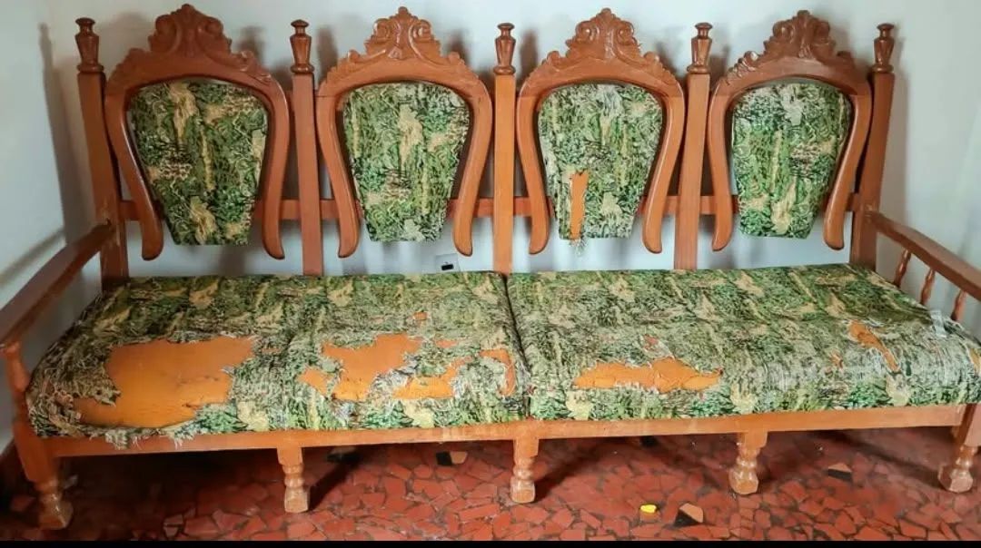 IMPERDÍVEL: Sofá Retro/Relíquia, 6 lugares ! - Foto 2
