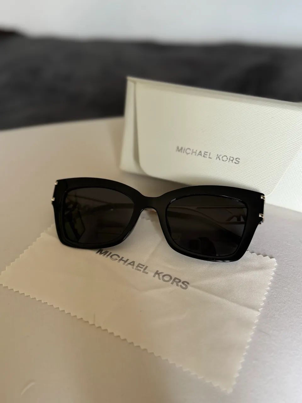 Óculos de sol Michael Kors  - Foto 2