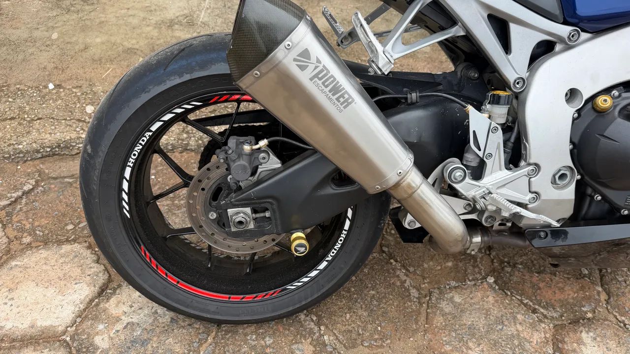 CBR 1000 RR FIREBLADE  - Foto 2