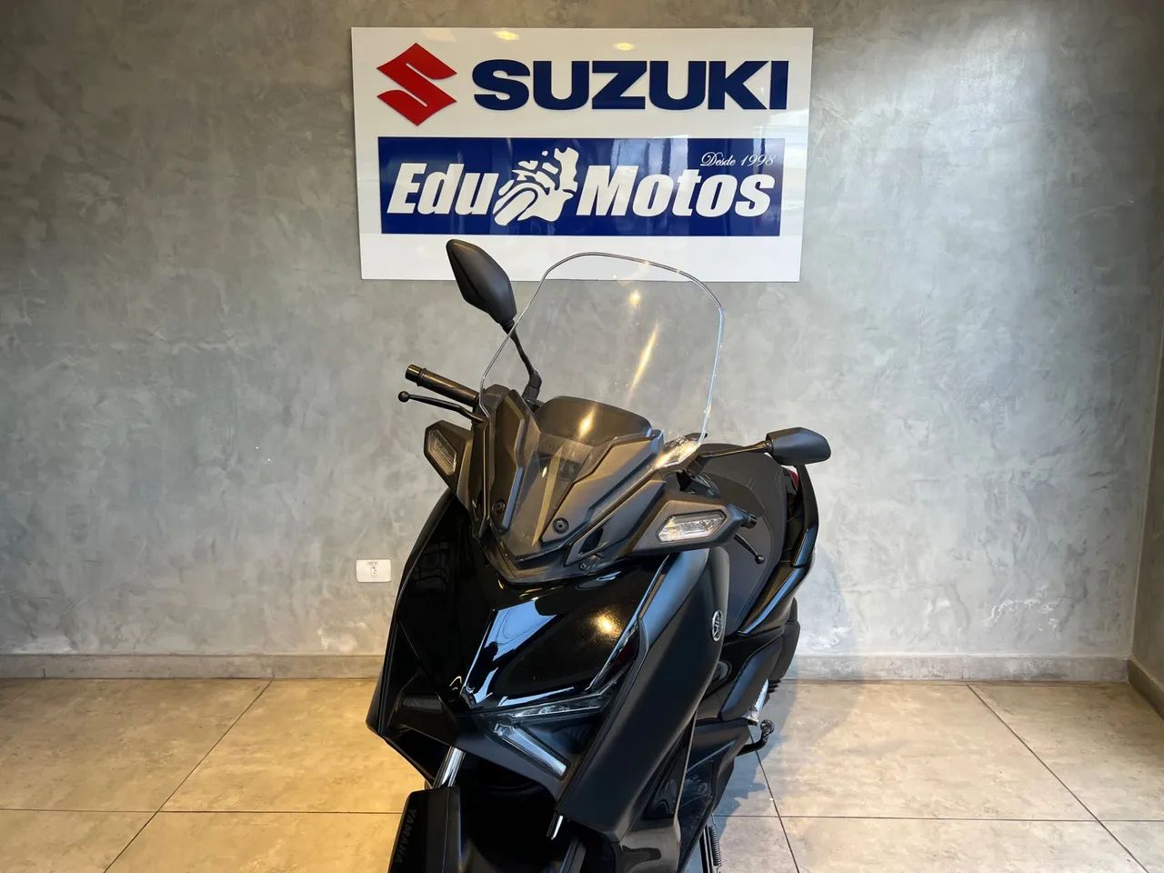 Yamaha XMAX 250 CONNECTED  - Foto 2