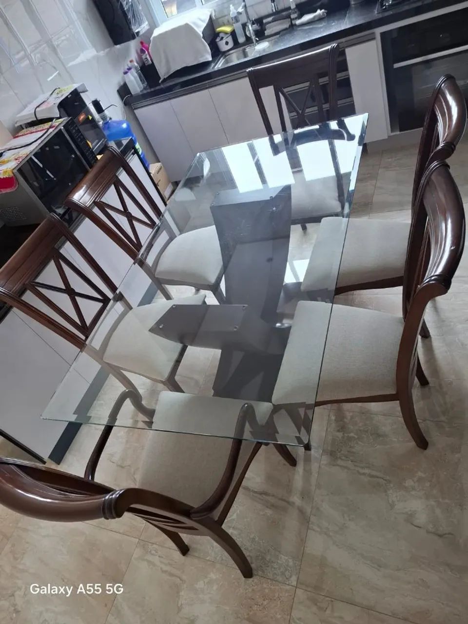 mesa de jantar com 6 cadeiras 