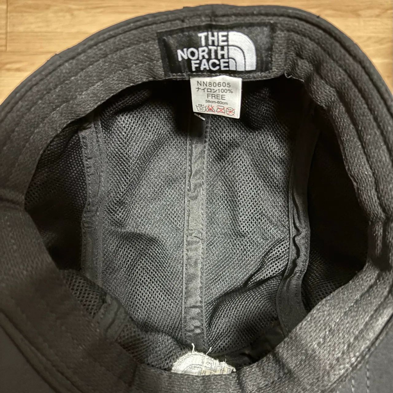 Boné The North Face Simple - Modelo 5-Panel (Preto) - Foto 4