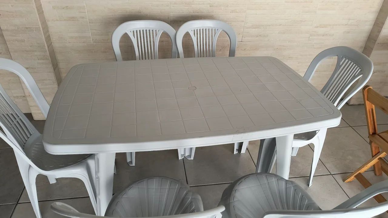 Mesa seis cadeiras 