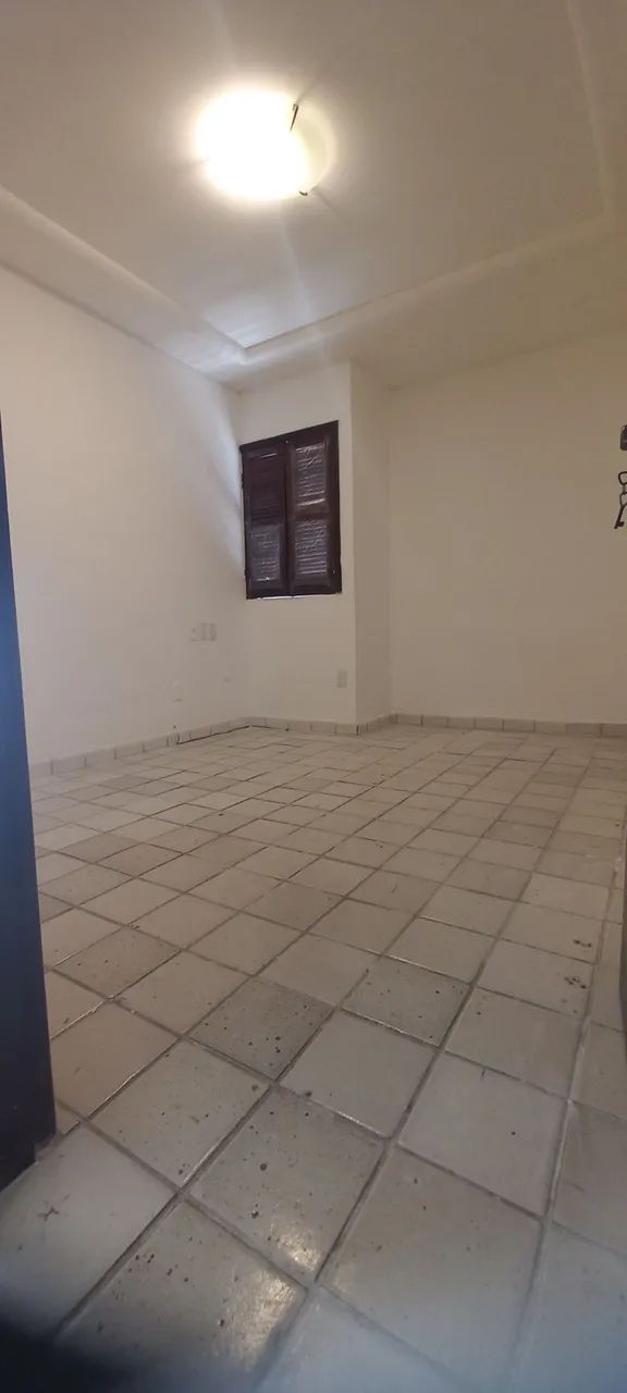 ALUGADA  - Foto 4