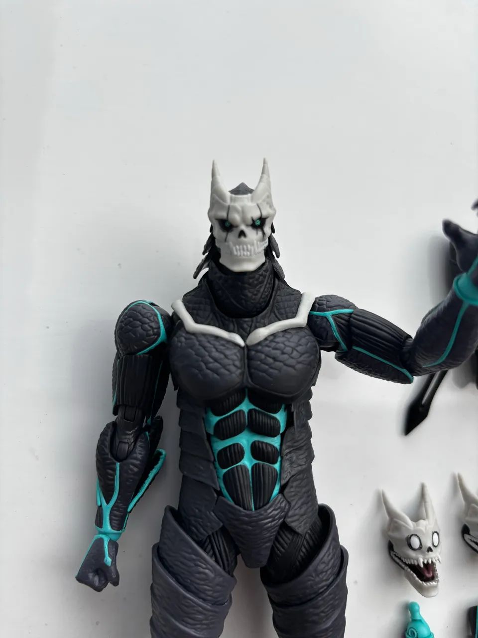  Kaiju N. 8 - Bandai Sh. Figuarts  - Foto 2