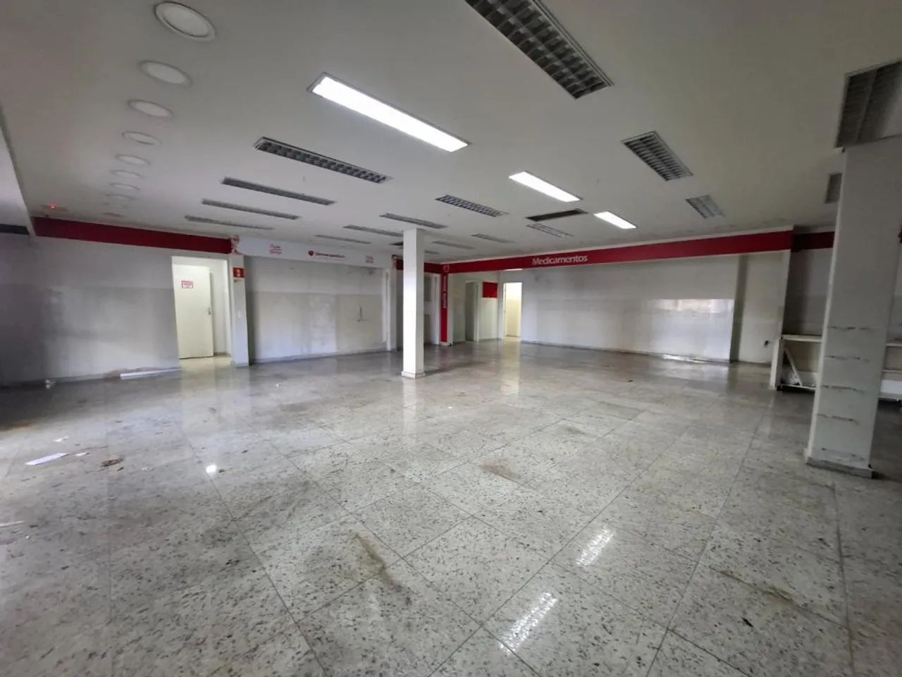 GALPÃO COMERCIAL DE 430m² - AV. RIO VERDE, N°1130 - Foto 5