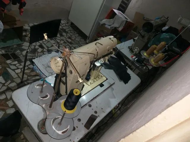 Vende-se ou troca maquina de costura - Foto 5