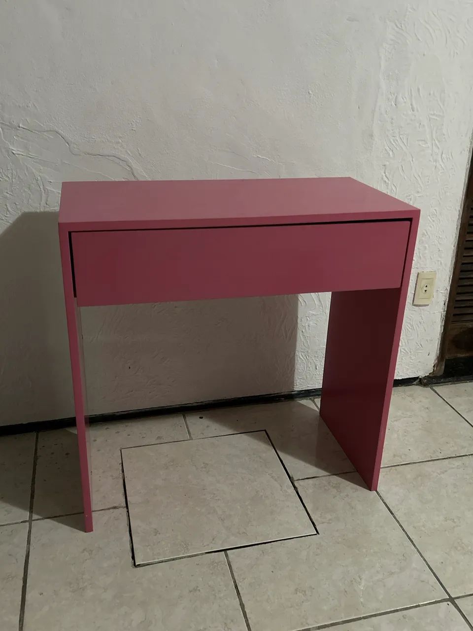 Mesa de MDF rosa