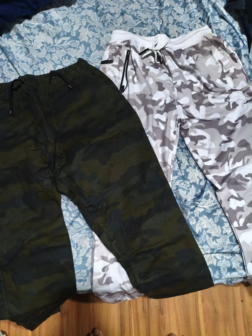 2 calças camufladas tamanho M