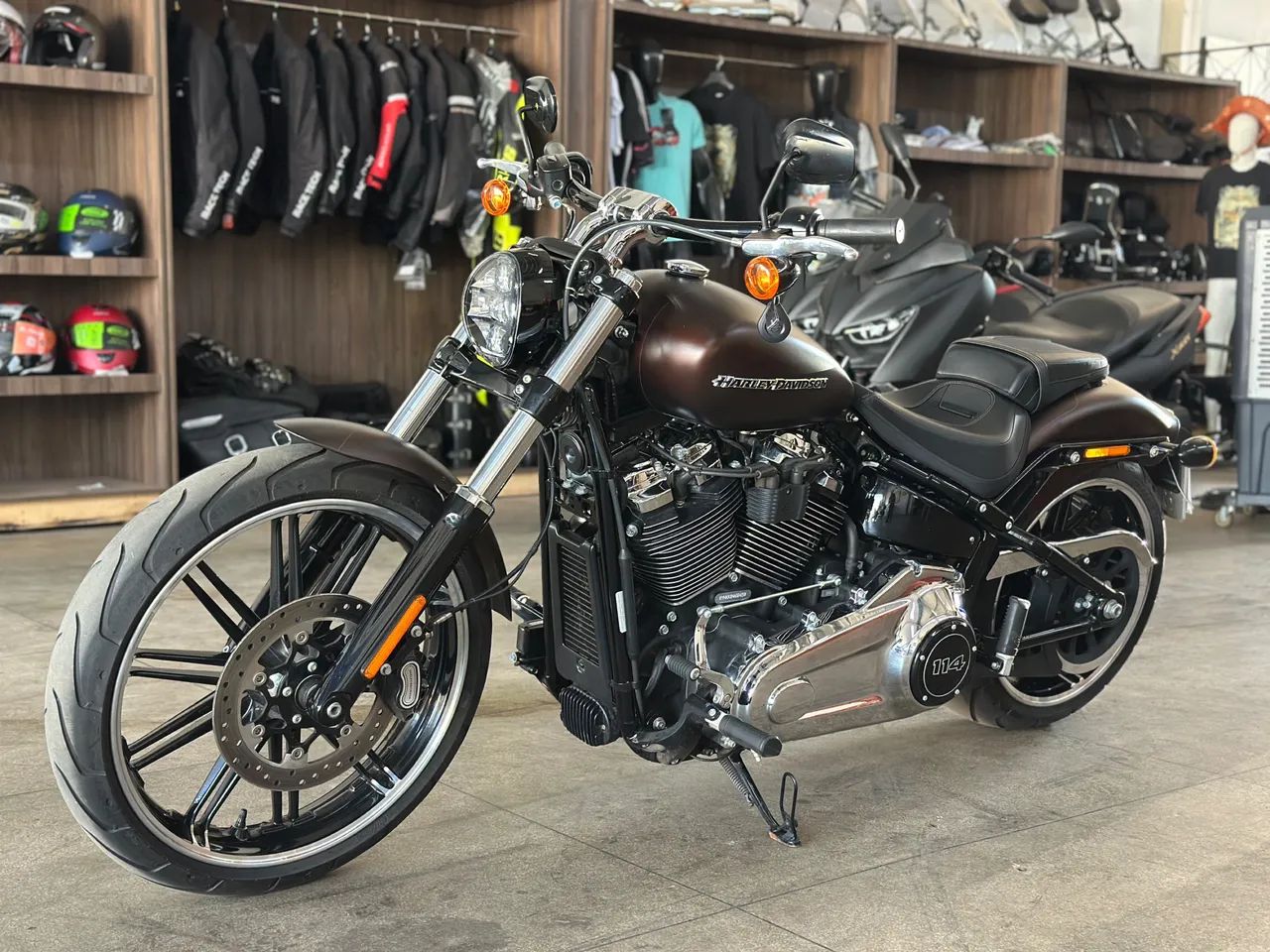 Harley-Davidson Breakout (FXBRS) 2019 - Foto 3