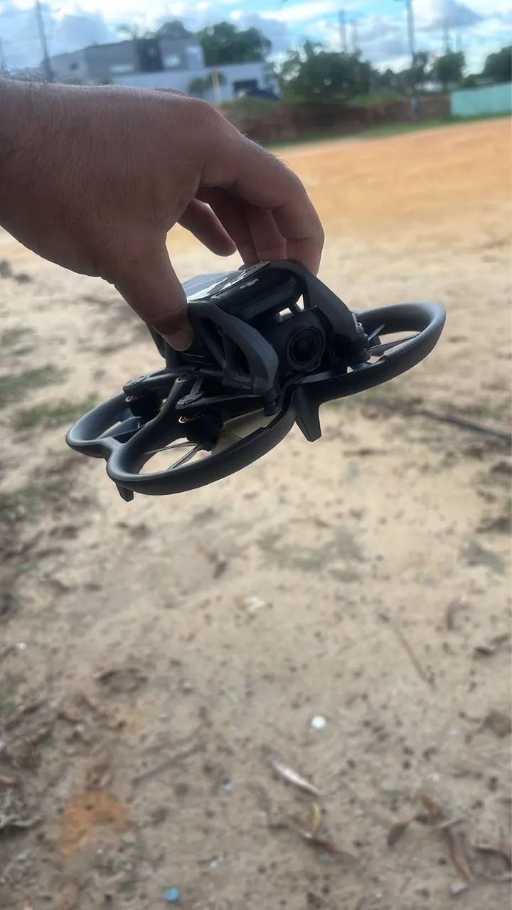 DJI avata 1 com 3 baterias , óculos e controle pro  - Foto 2
