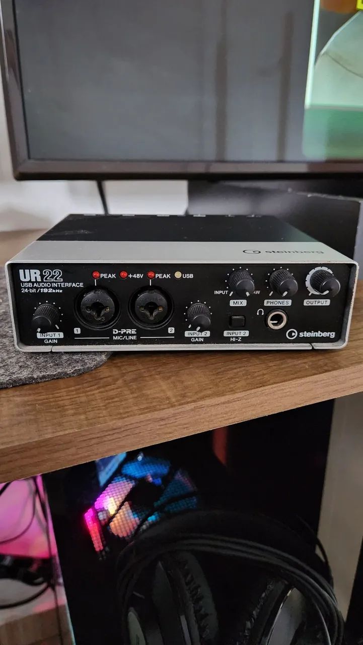 Interface de áudio Steinberg UR22