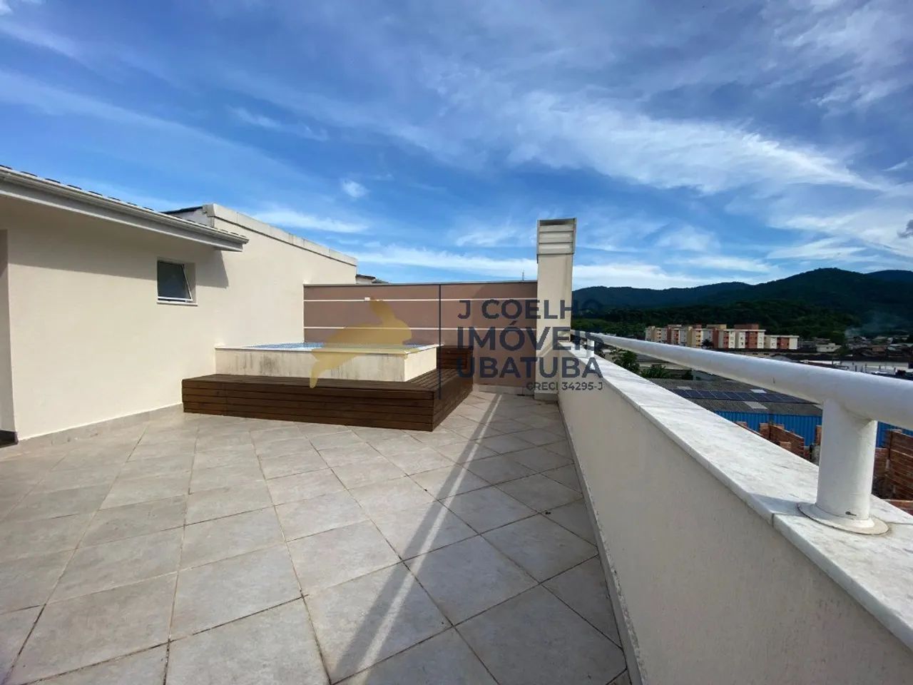 Cobertura duplex a venda em Ubatuba