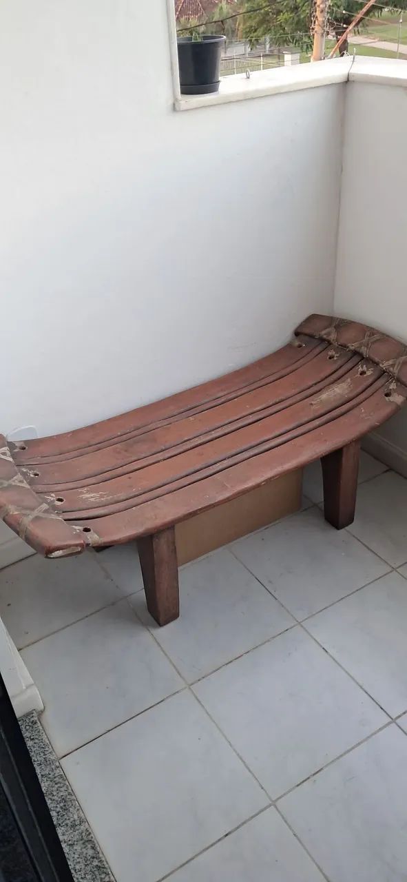Banco de Madeira