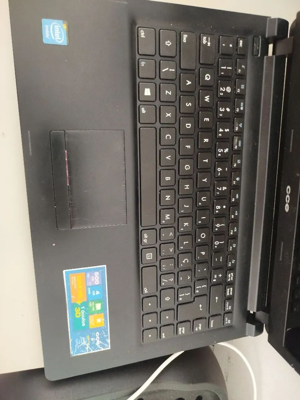 Notebook CCE wn com defeito 