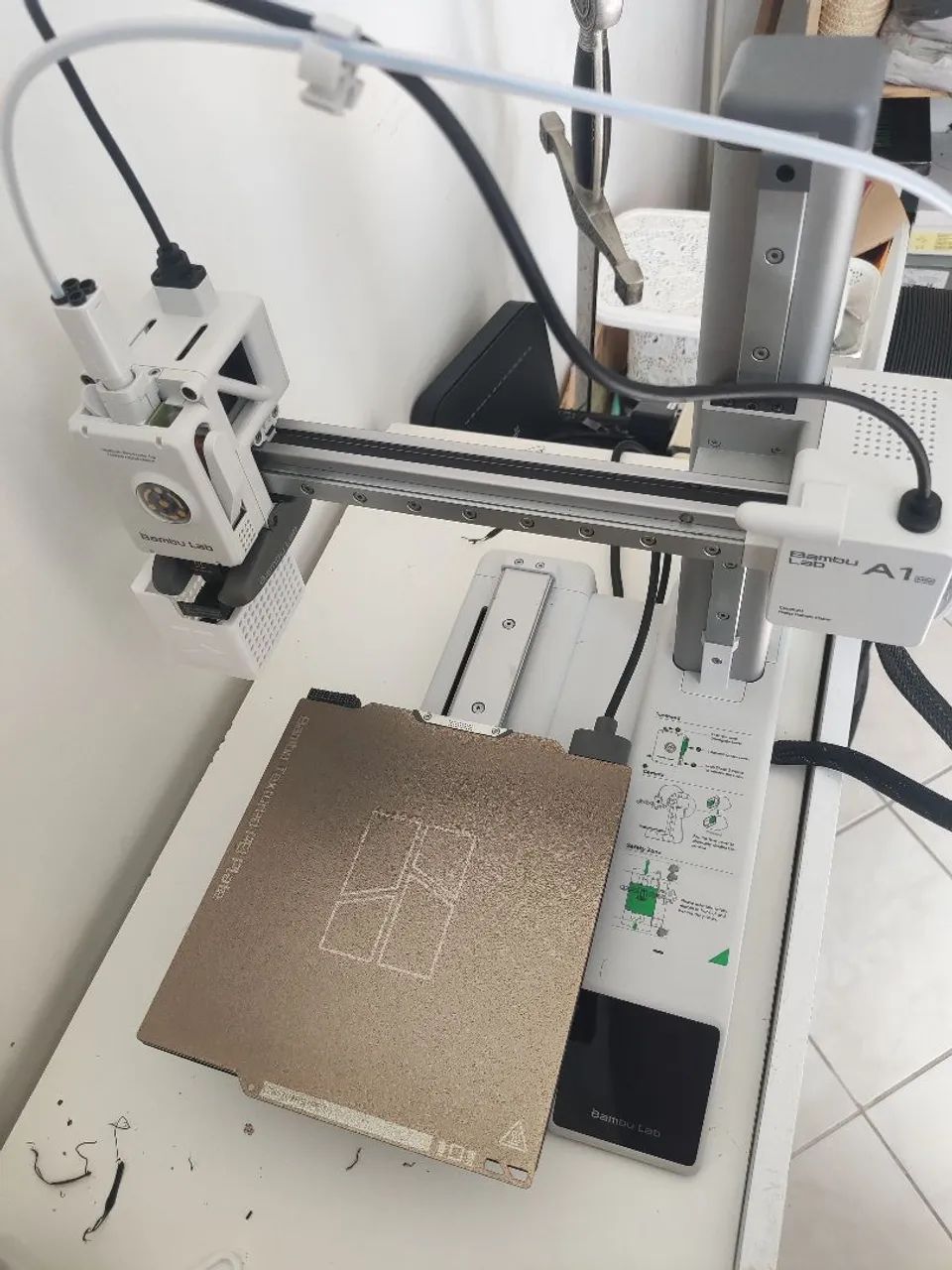 Vende-se impressora 3D nova 