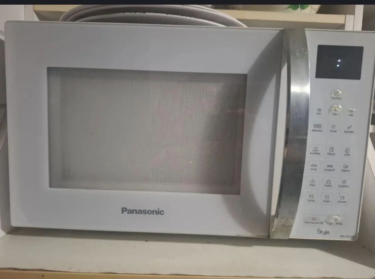 Micro-ondas Panasonic 34L Style com menu gourmet NN-ST65HW - Foto 2