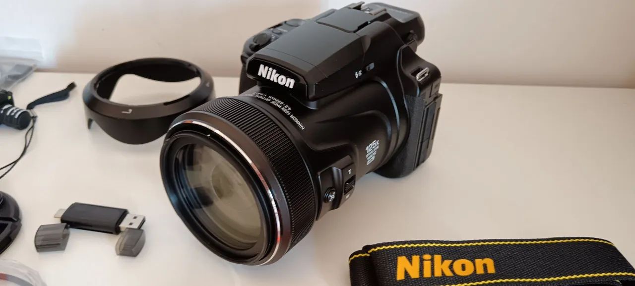 Nikon Coolpix P1100 