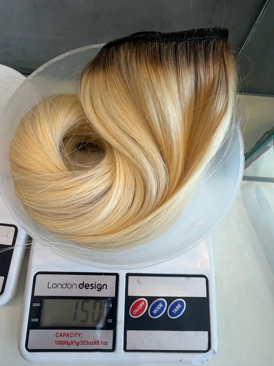 Cabelo mega hair loiro