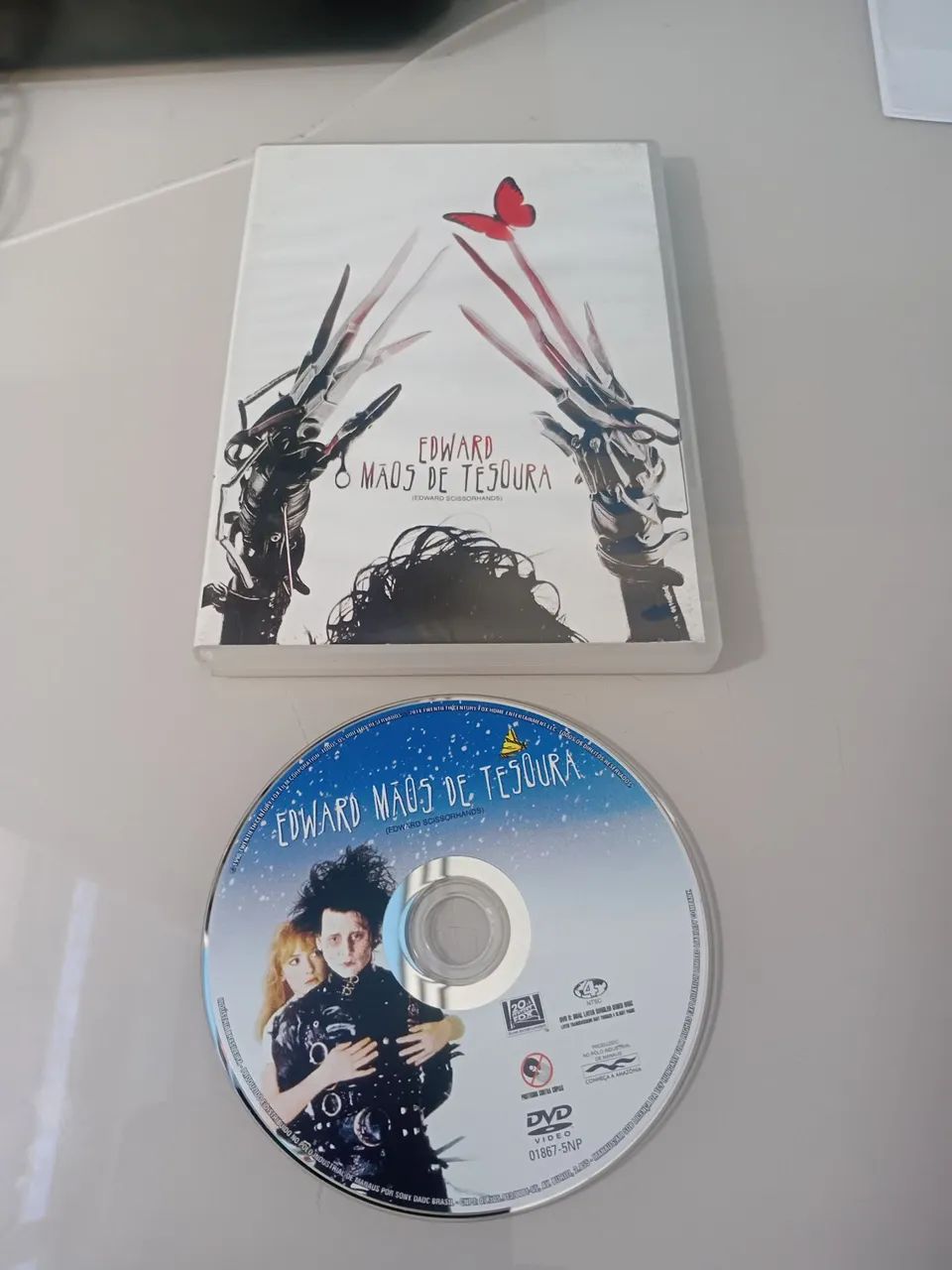 Dvd Edward  Mãos de tesoura  - Foto 2