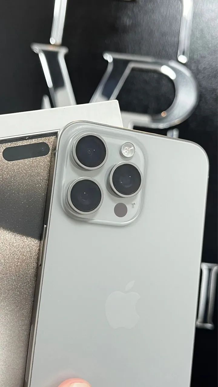 ?IPHONE 15 PRO MAX 256GB (SEMI NOVO)  - Foto 2
