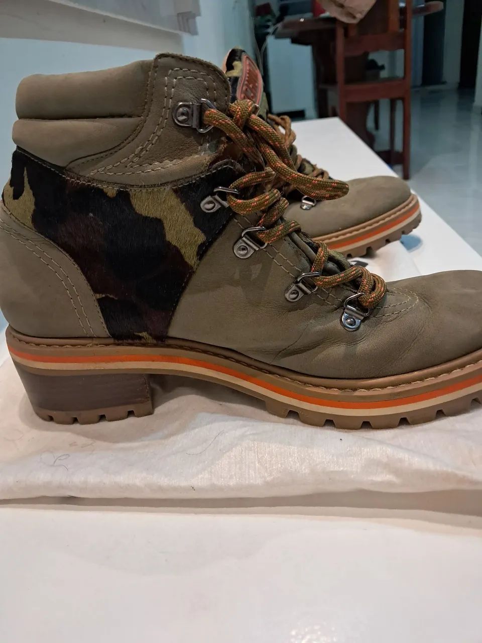 Bota feminina Schutz - Foto 3