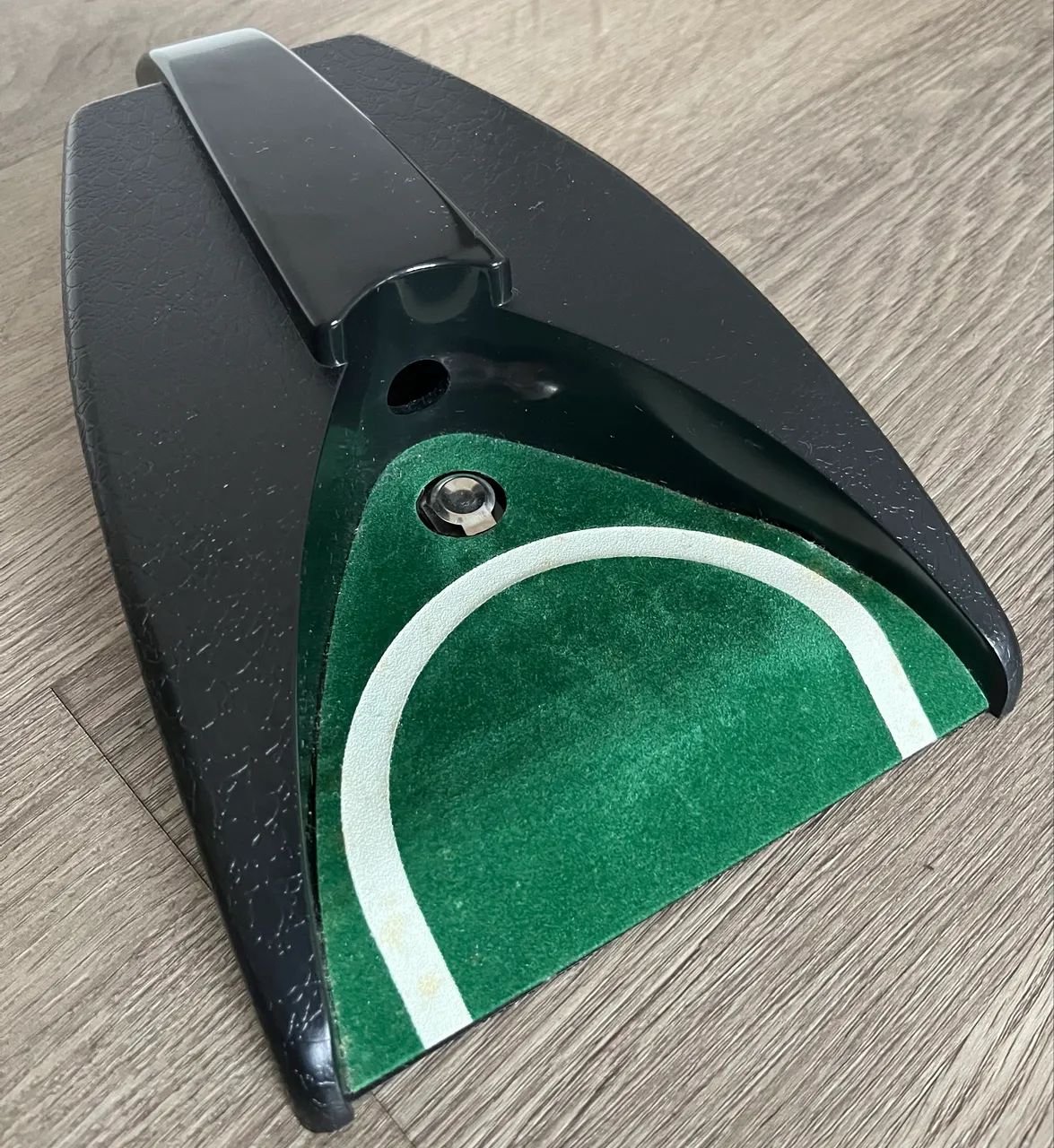 Devolvedor de bolinha de golfe