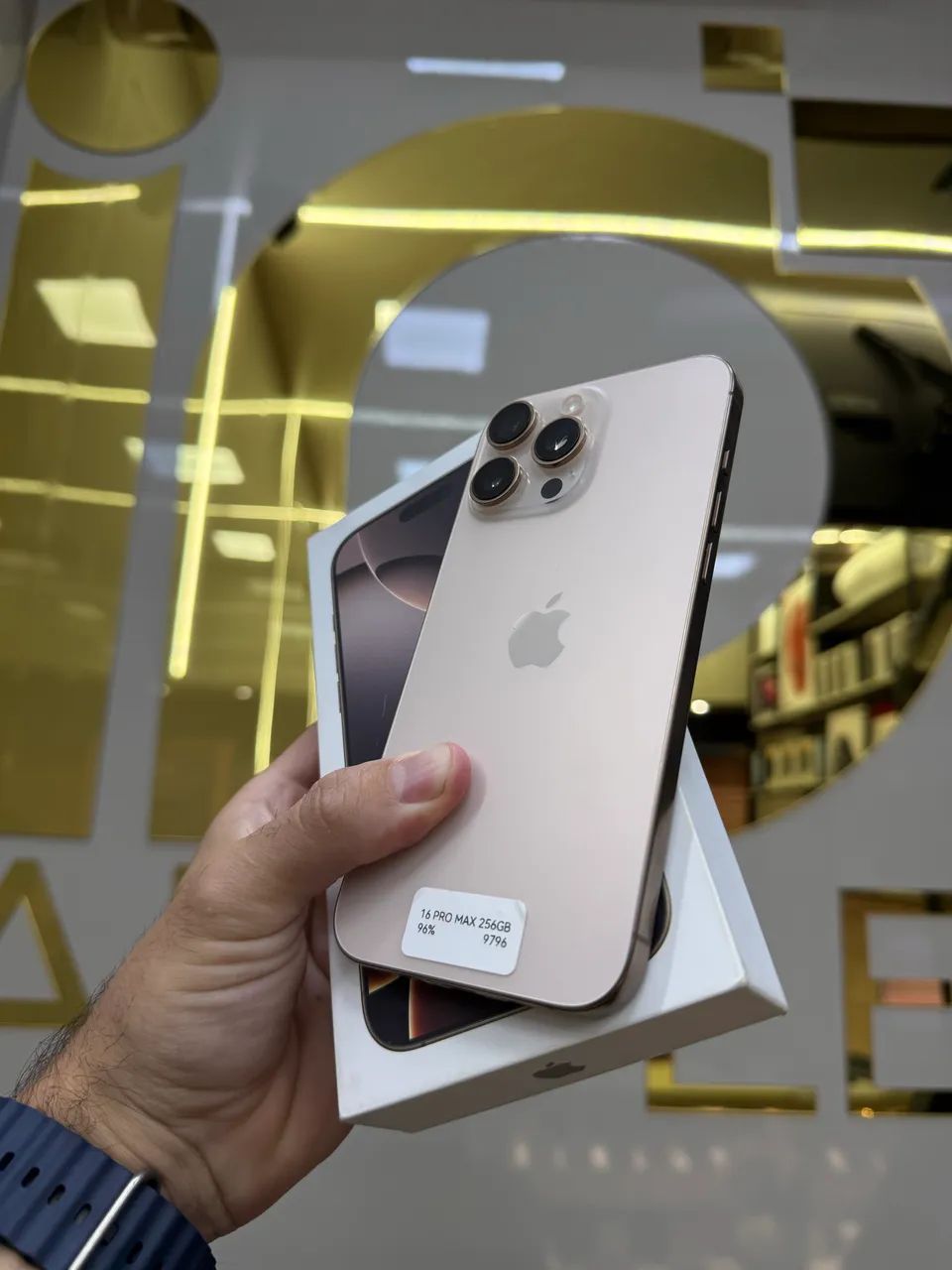 IPHONE 16 PRO MAX 256GB DESERT COM CAIXA SEMI NOVO MEGA PROMO - Foto 2
