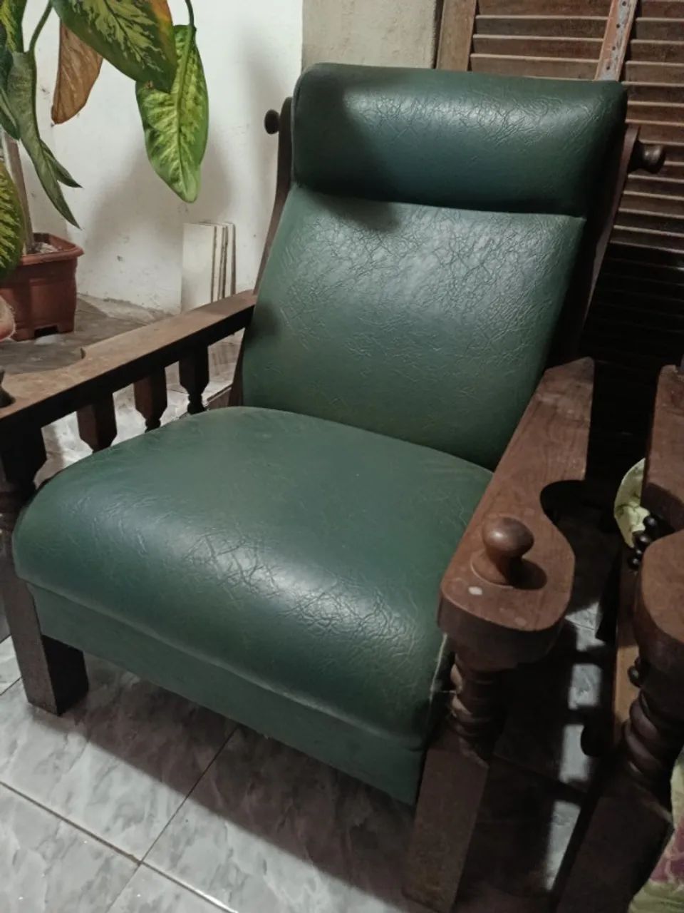 CONJUNTO DE SOFÁ MADEIRA MACIÇA 